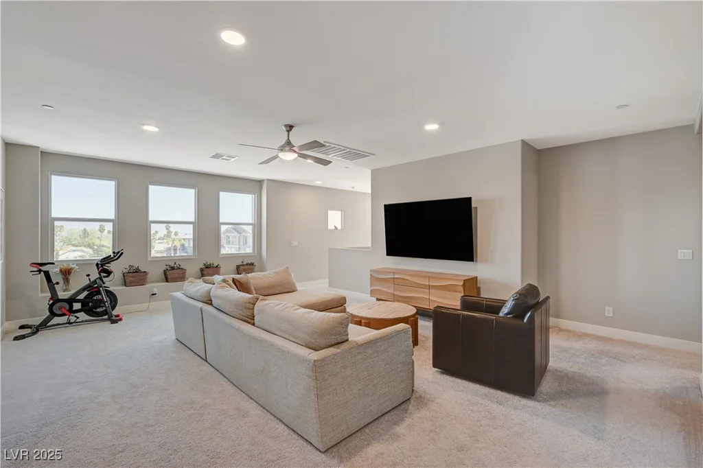 7736 Tioga Ridge, Las Vegas, NV 89117