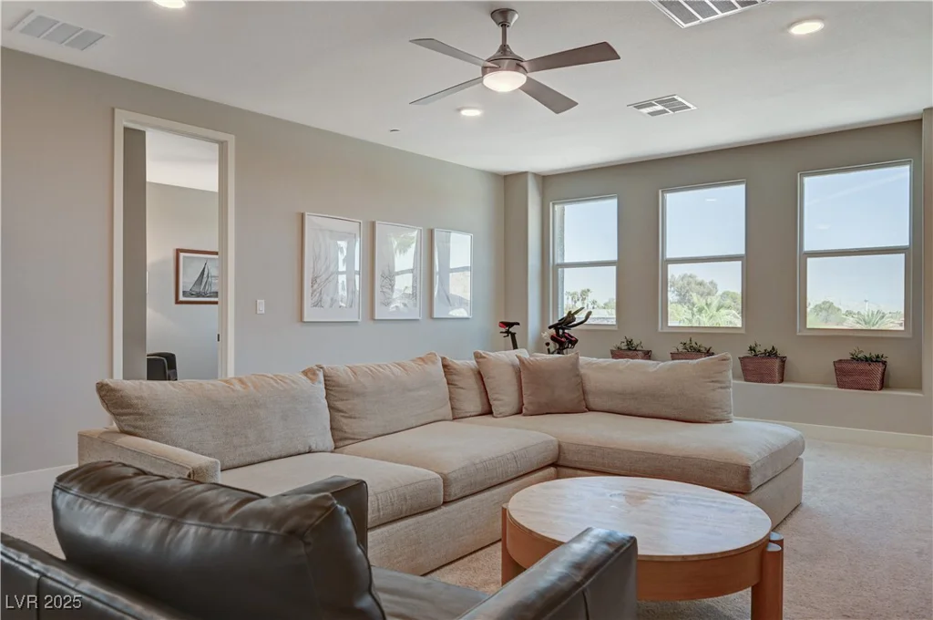 7736 Tioga Ridge, Las Vegas, NV 89117