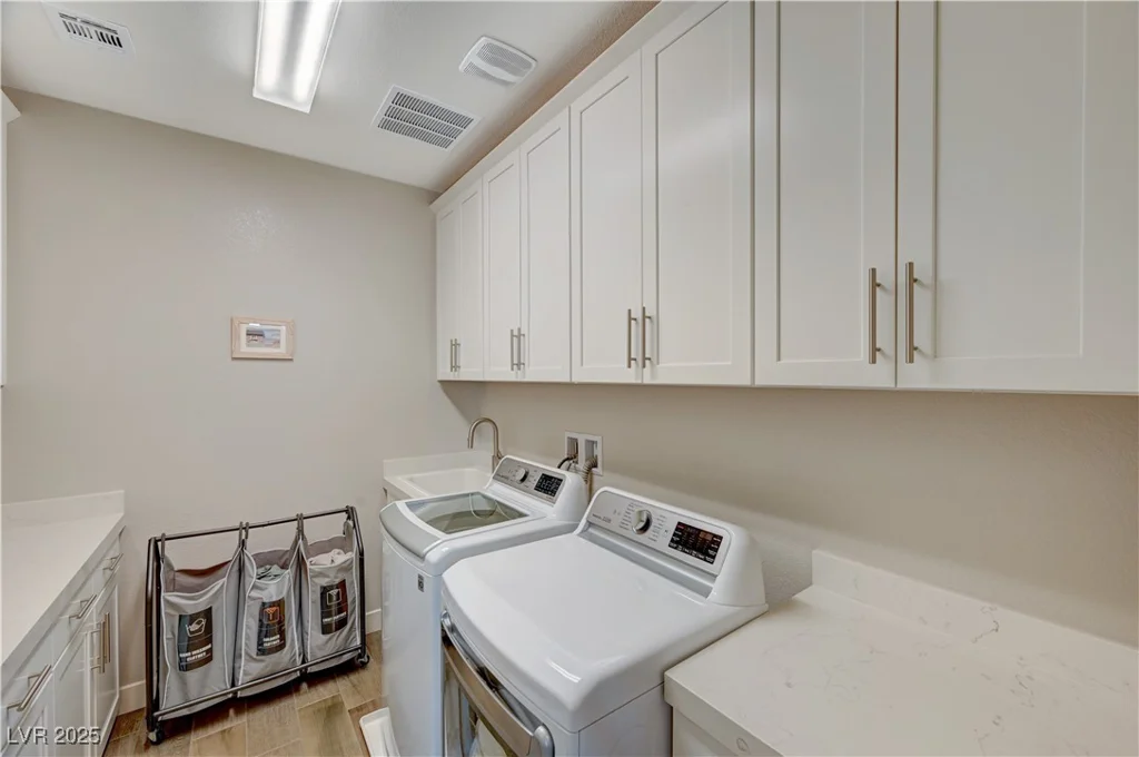 7736 Tioga Ridge, Las Vegas, NV 89117