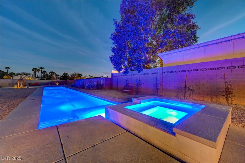 7736 Tioga Ridge, Las Vegas, NV 89117