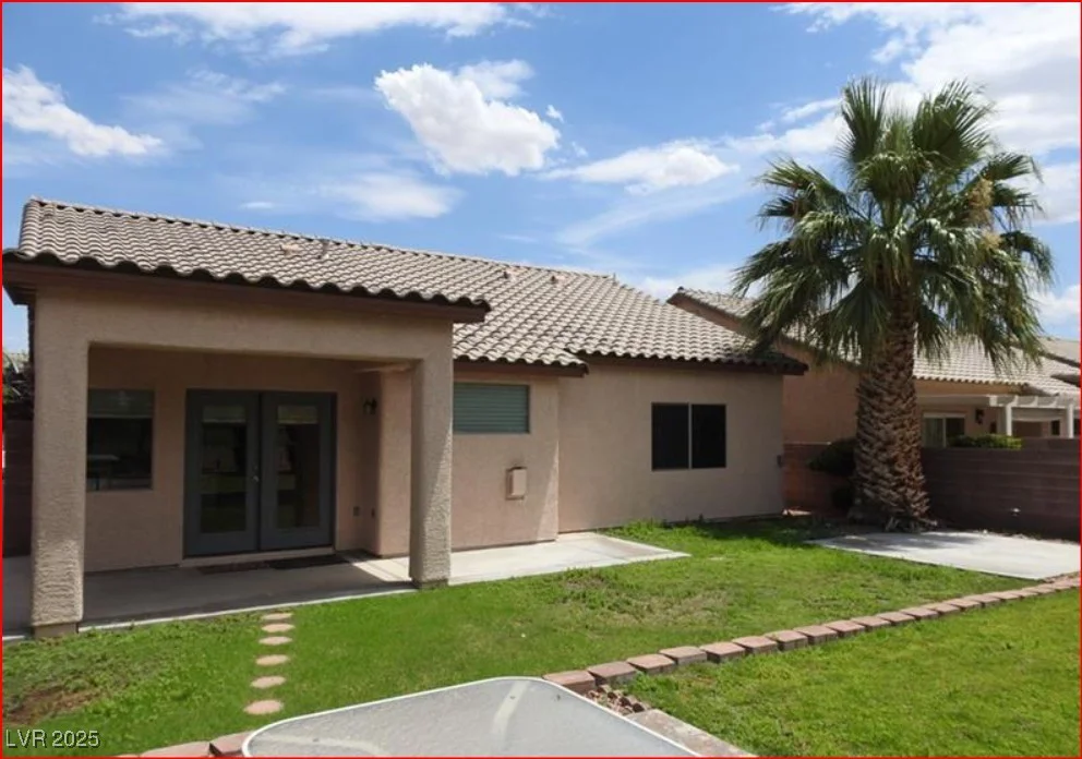 5845 Swan Point, Las Vegas, NV 89122