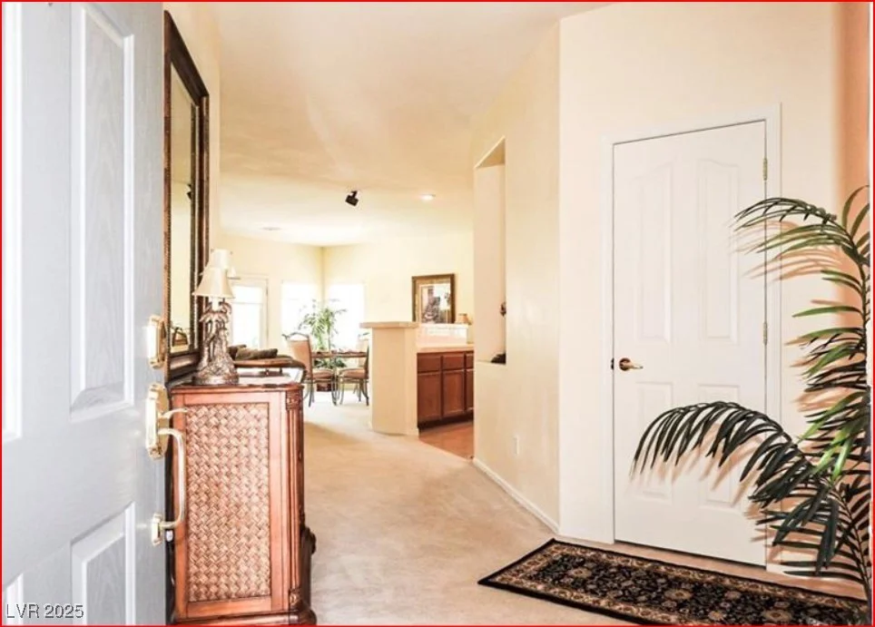 5845 Swan Point, Las Vegas, NV 89122