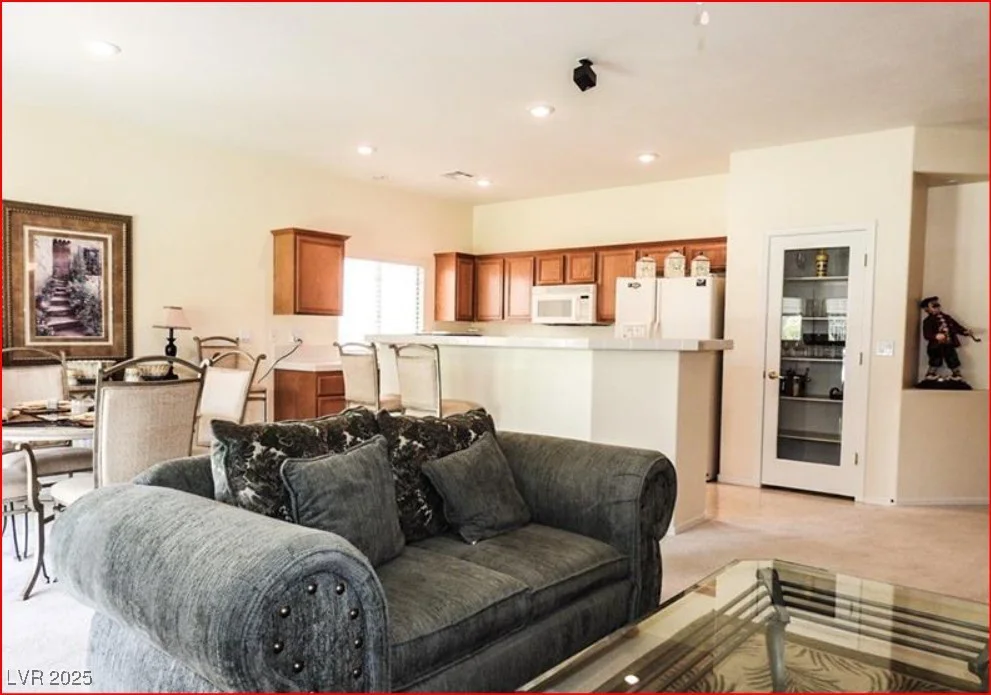 5845 Swan Point, Las Vegas, NV 89122