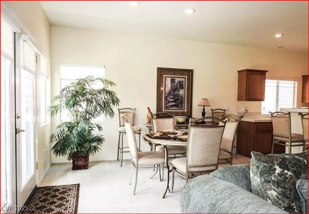 5845 Swan Point, Las Vegas, NV 89122