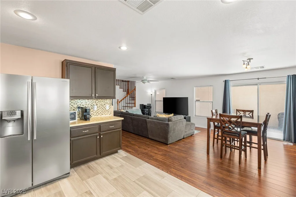 10253 Martinsburg, Las Vegas, NV 89183