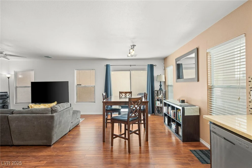 10253 Martinsburg, Las Vegas, NV 89183