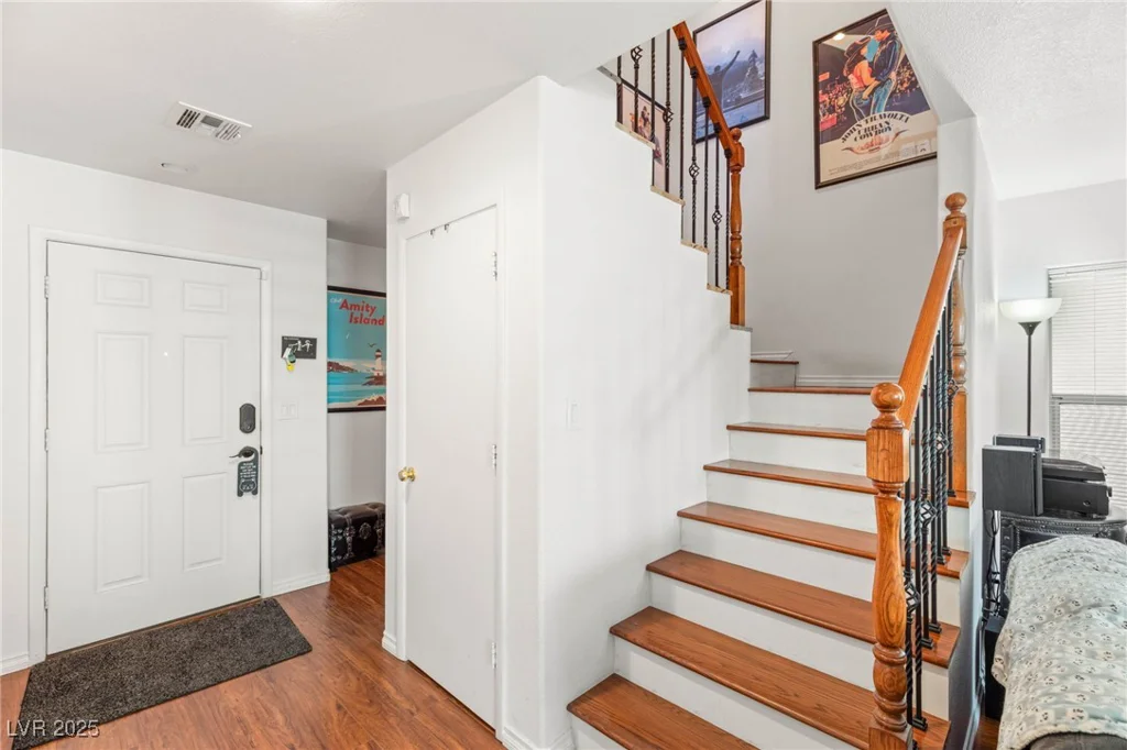 10253 Martinsburg, Las Vegas, NV 89183