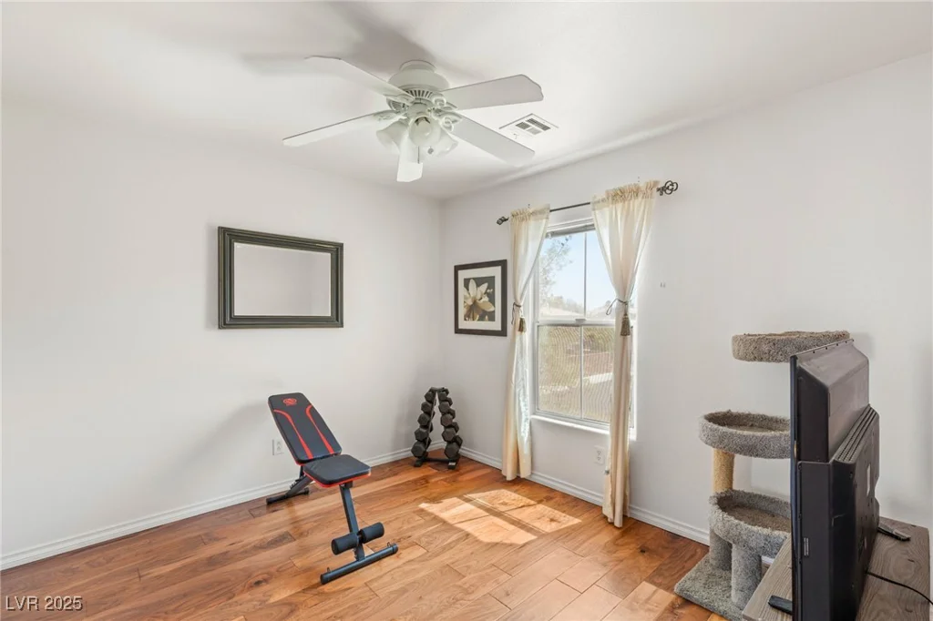 10253 Martinsburg, Las Vegas, NV 89183