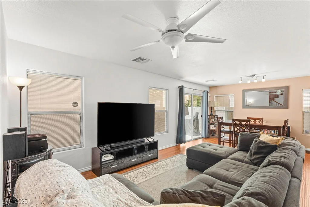 10253 Martinsburg, Las Vegas, NV 89183