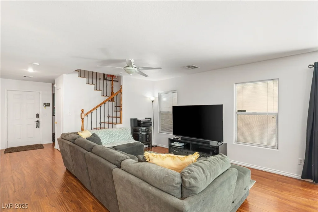 10253 Martinsburg, Las Vegas, NV 89183