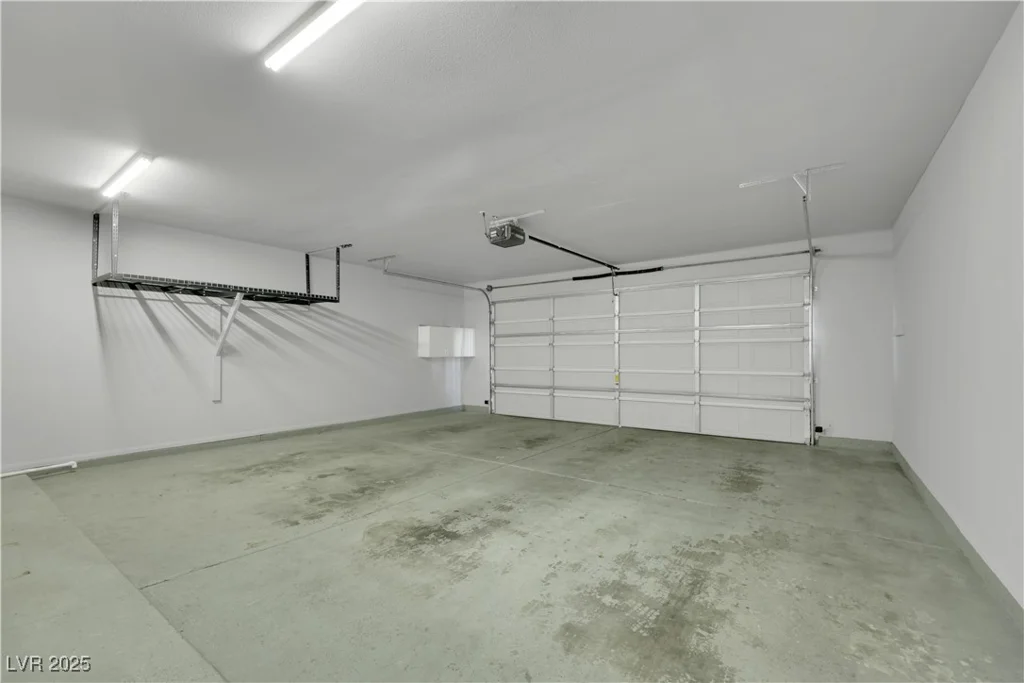 108 Lemon Glaze, Las Vegas, NV 89145