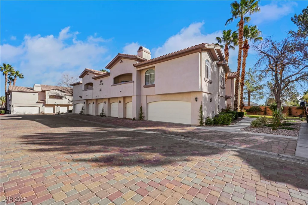 108 Lemon Glaze, Las Vegas, NV 89145