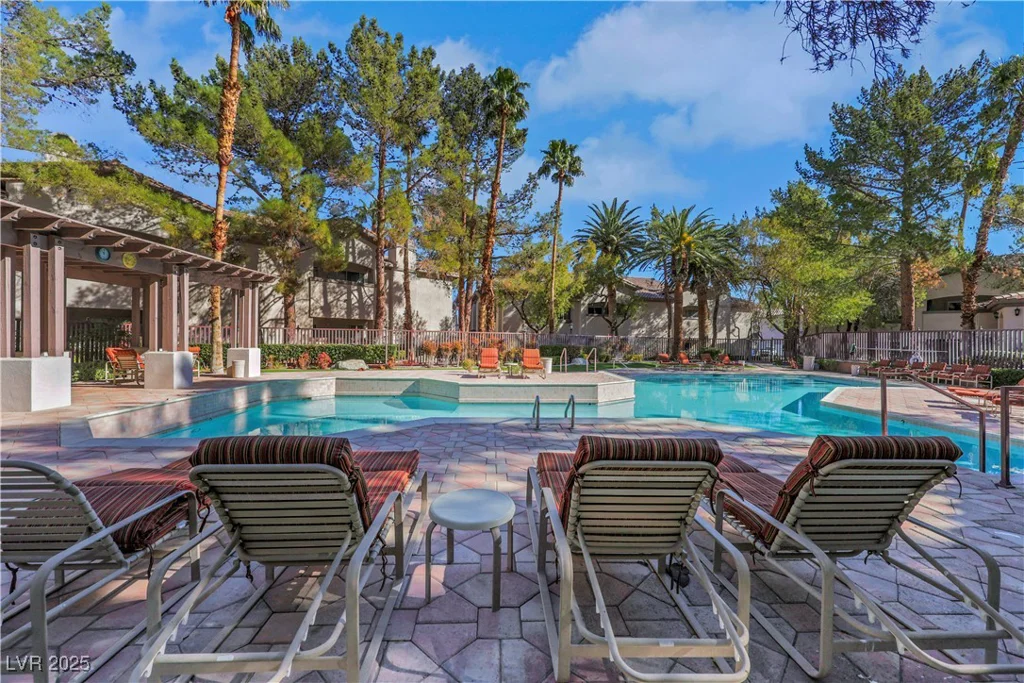 108 Lemon Glaze, Las Vegas, NV 89145