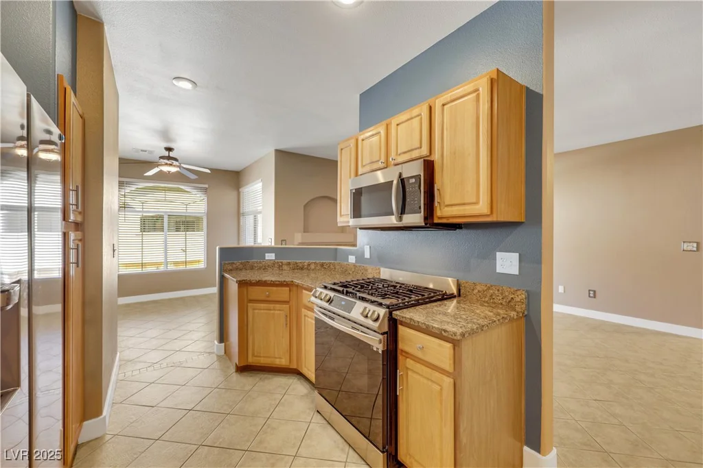 108 Lemon Glaze, Las Vegas, NV 89145