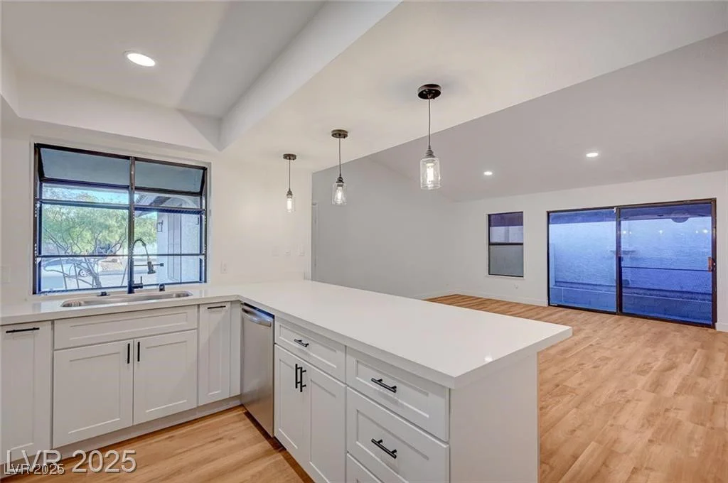8412 Mulcahy, Las Vegas, NV 89145