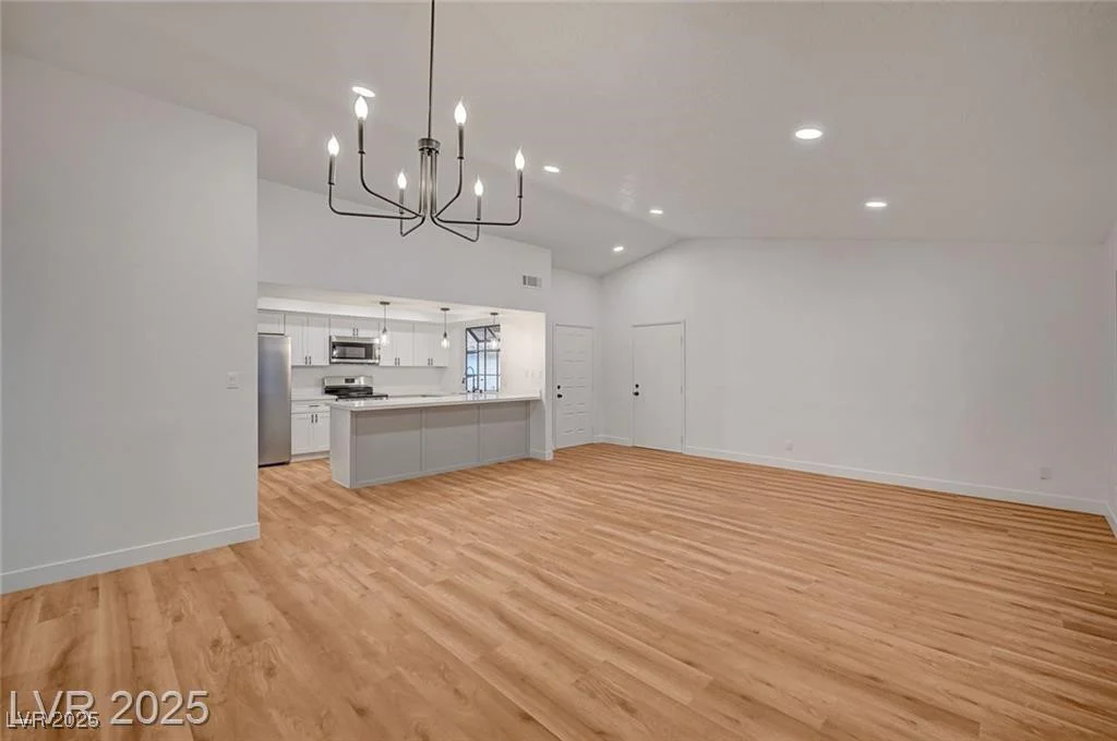 8412 Mulcahy, Las Vegas, NV 89145