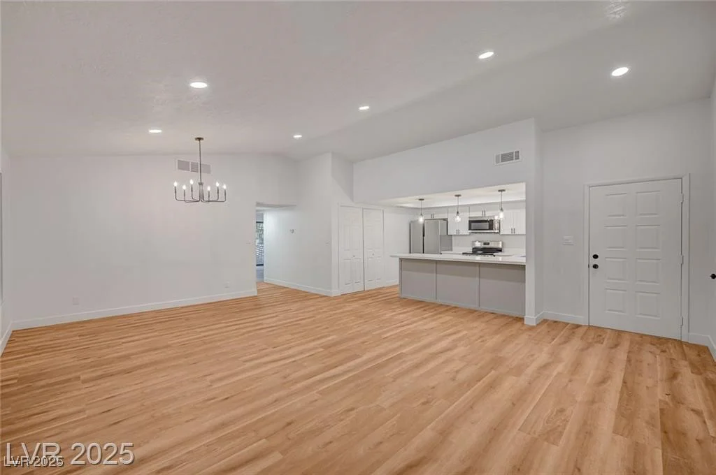 8412 Mulcahy, Las Vegas, NV 89145