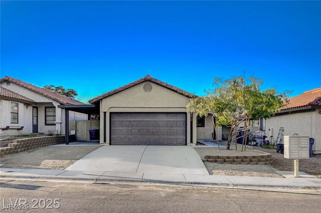8412 Mulcahy, Las Vegas, NV 89145