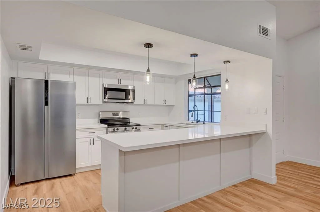 8412 Mulcahy, Las Vegas, NV 89145