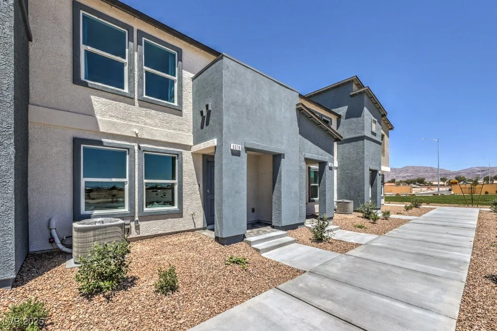 6192 Hibiscus Garden, North Las Vegas, NV 89081