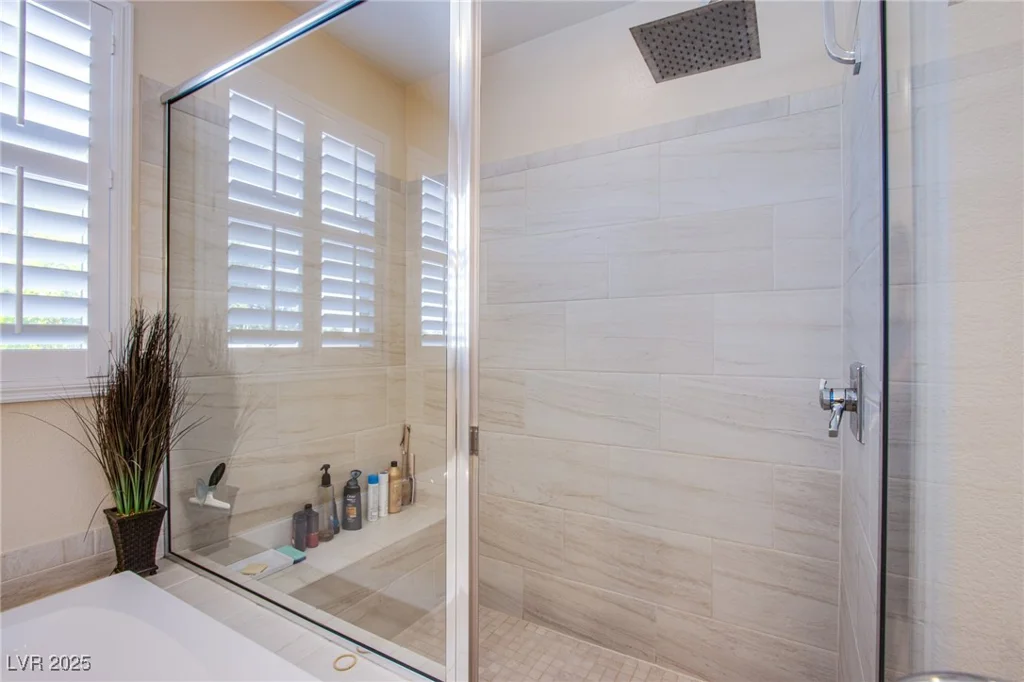 8298 Agate, Las Vegas, NV 89113