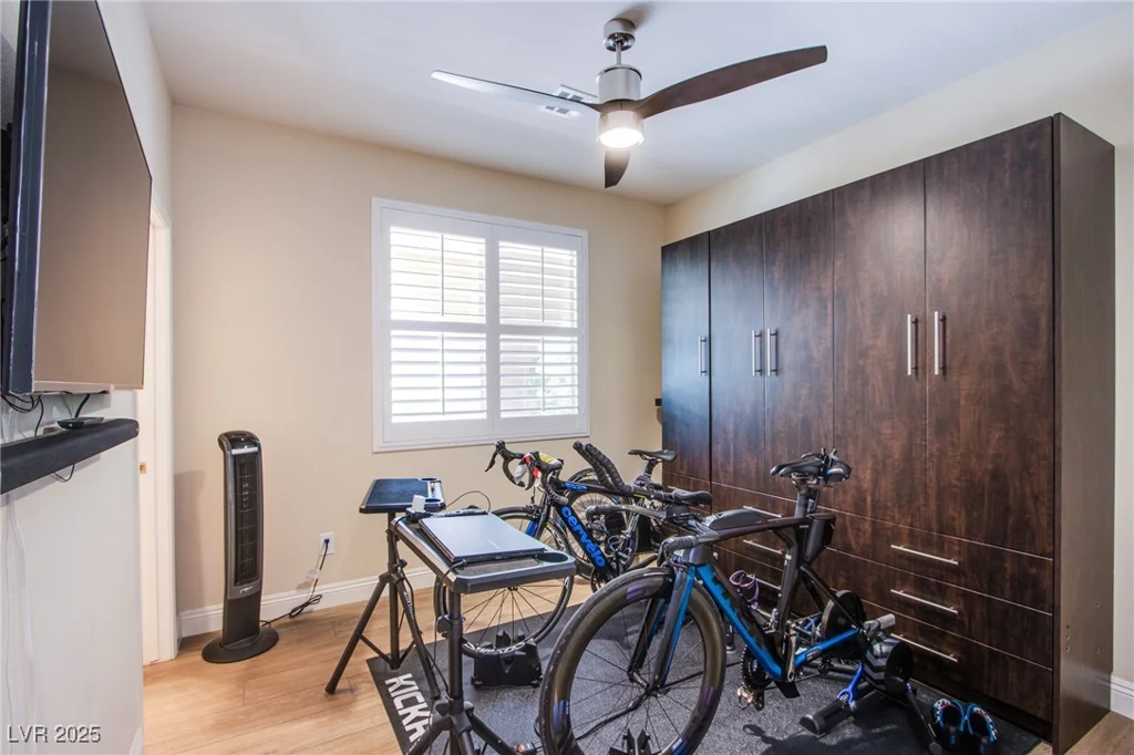 8298 Agate, Las Vegas, NV 89113