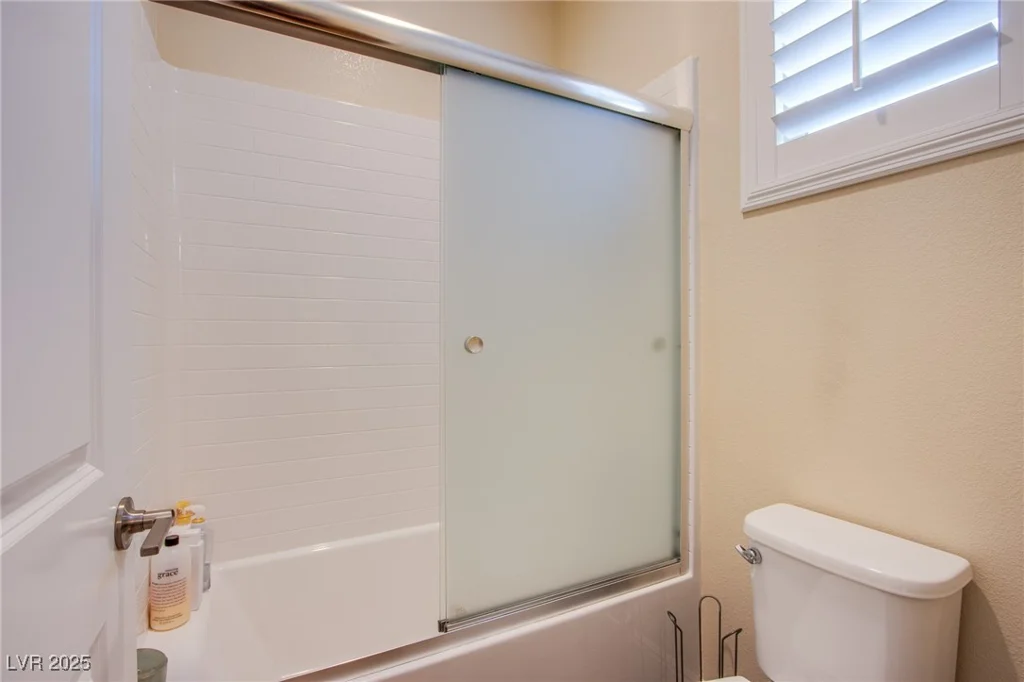 8298 Agate, Las Vegas, NV 89113
