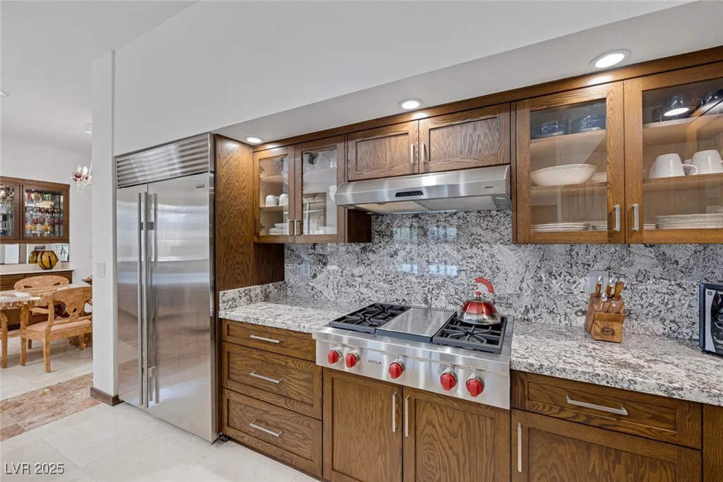 2925 Coast Line, Las Vegas, NV 89117