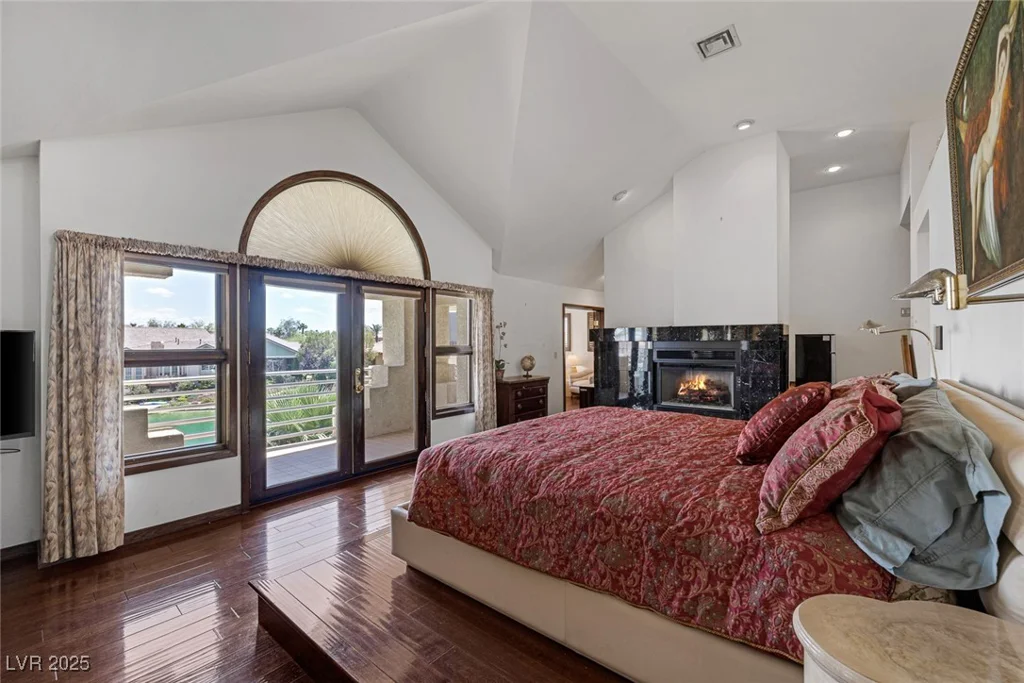2925 Coast Line, Las Vegas, NV 89117