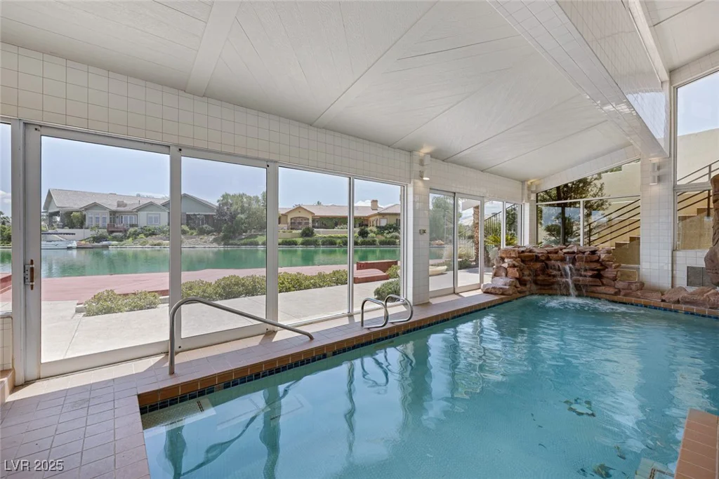 2925 Coast Line, Las Vegas, NV 89117