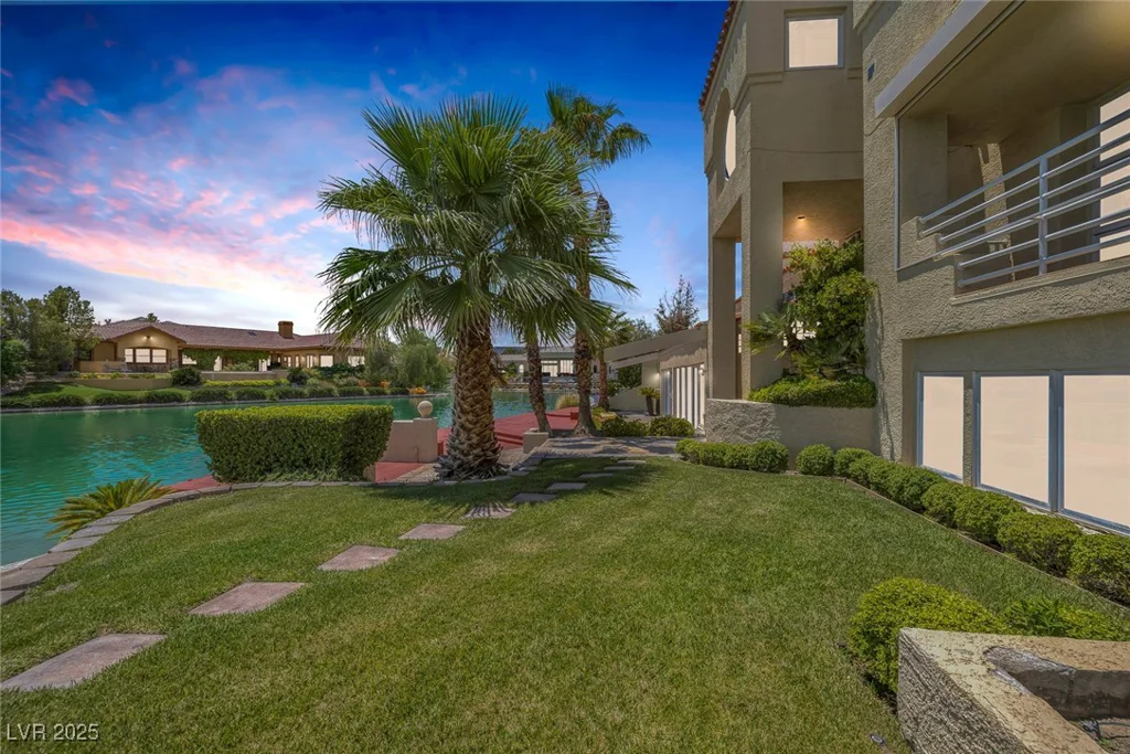 2925 Coast Line, Las Vegas, NV 89117