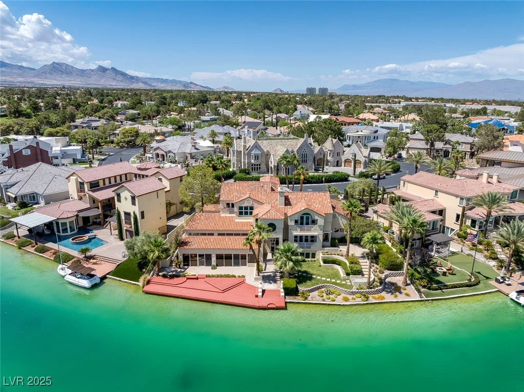 2925 Coast Line, Las Vegas, NV 89117