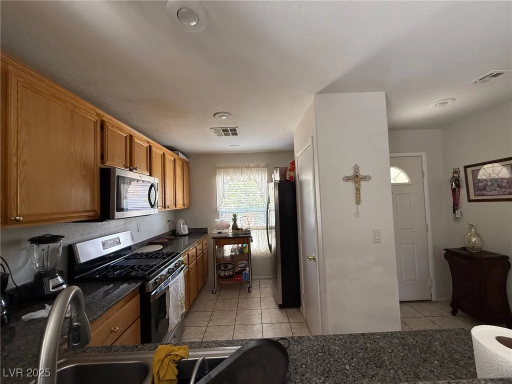 8898 Promised Land, Las Vegas, NV 89148