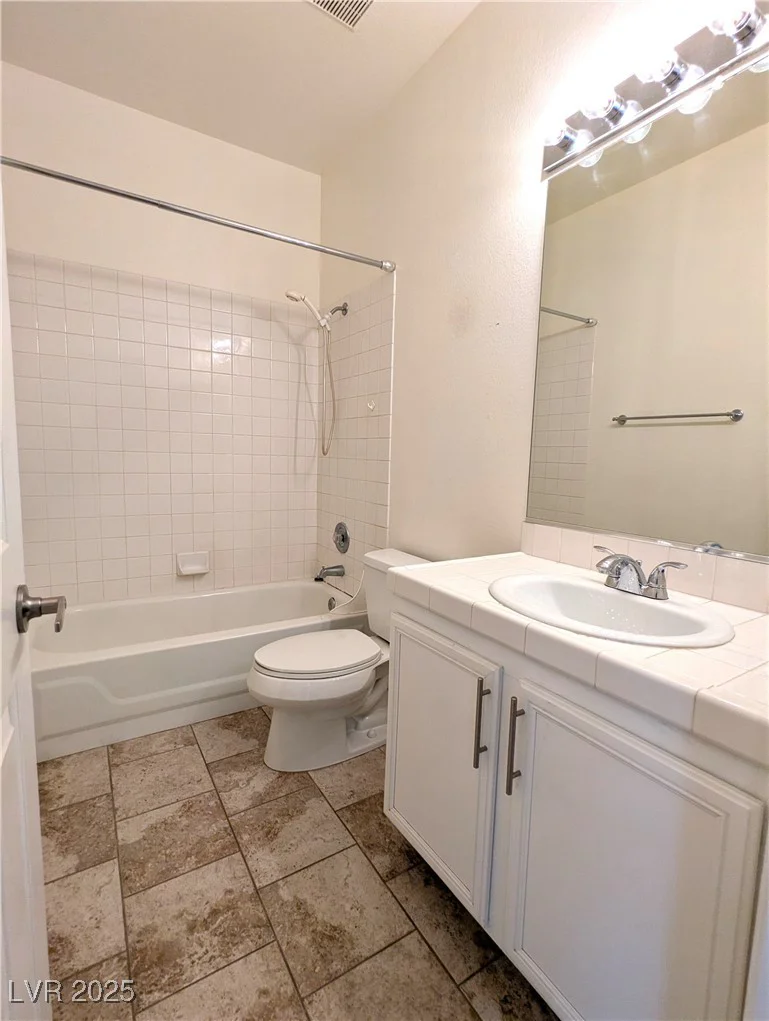 9728 Echo Hills, Las Vegas, NV 89134