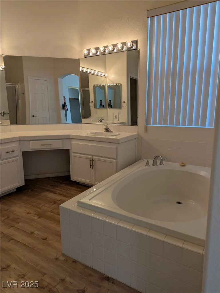 9728 Echo Hills, Las Vegas, NV 89134