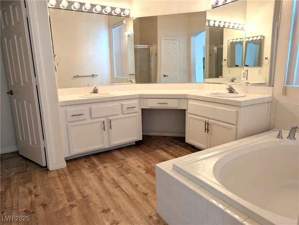 9728 Echo Hills, Las Vegas, NV 89134