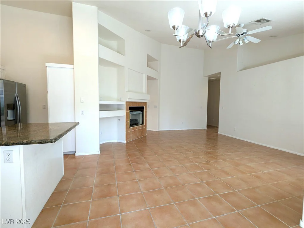 9728 Echo Hills, Las Vegas, NV 89134