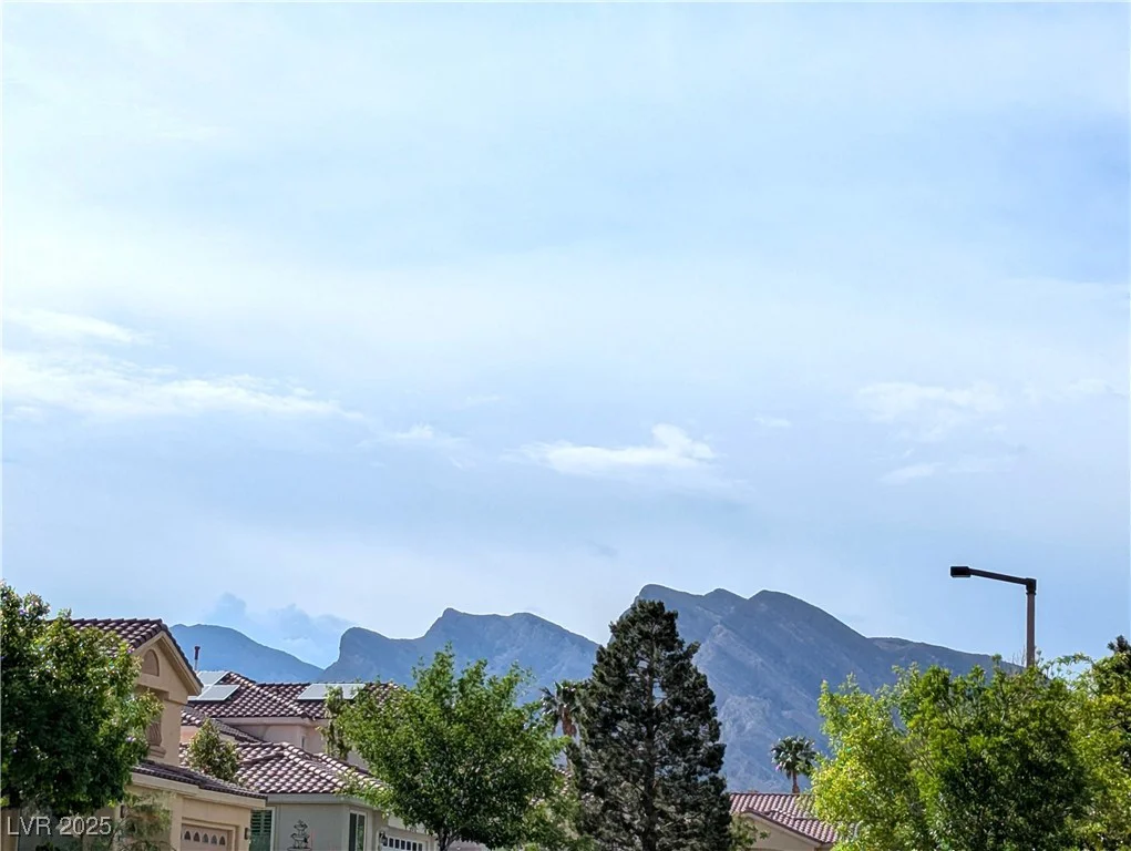 9728 Echo Hills, Las Vegas, NV 89134