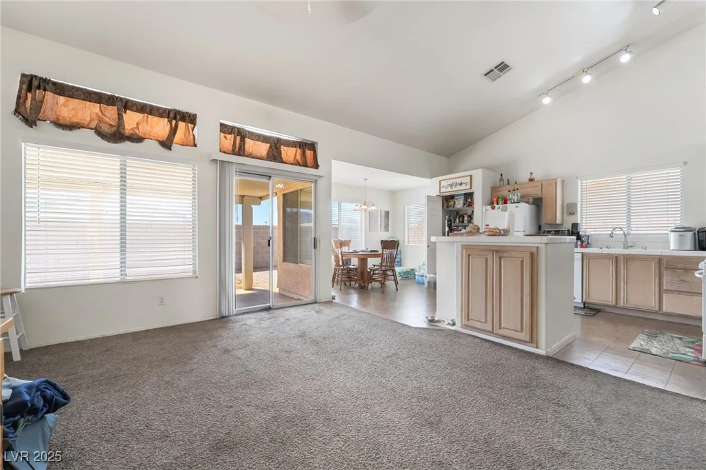521 Landra, Henderson, NV 89015