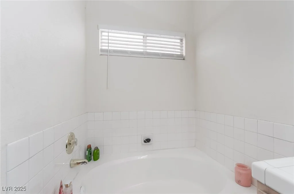 521 Landra, Henderson, NV 89015
