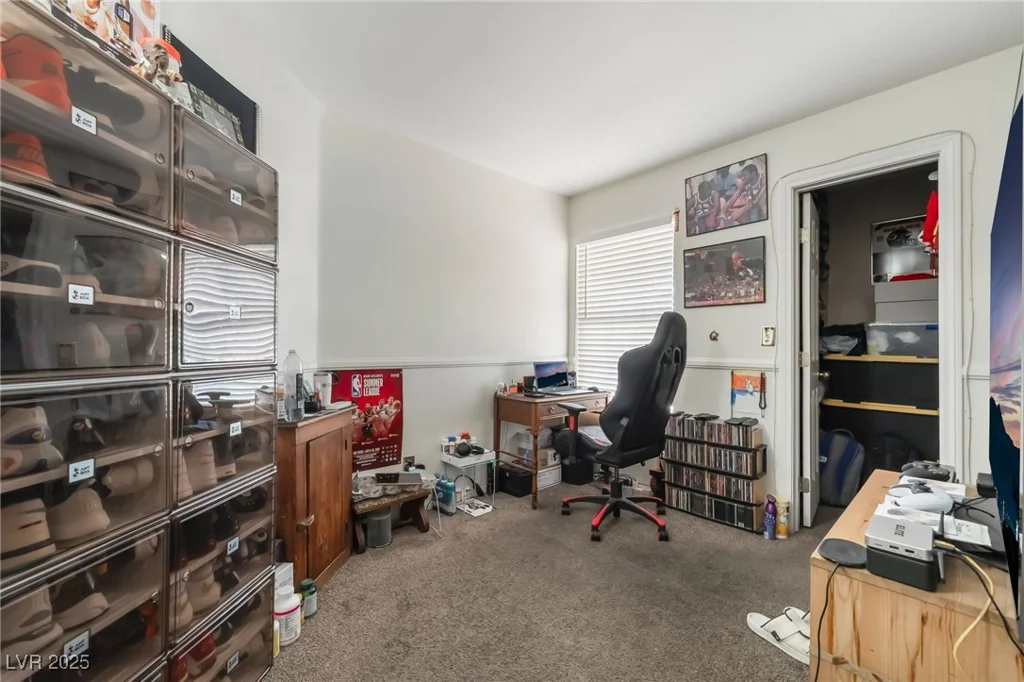 521 Landra, Henderson, NV 89015