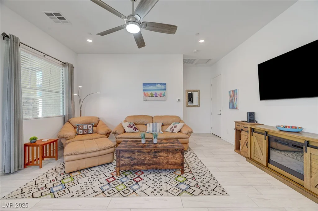 794 Sunny Sagebrush, Henderson, NV 89011