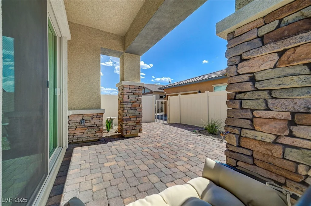 794 Sunny Sagebrush, Henderson, NV 89011