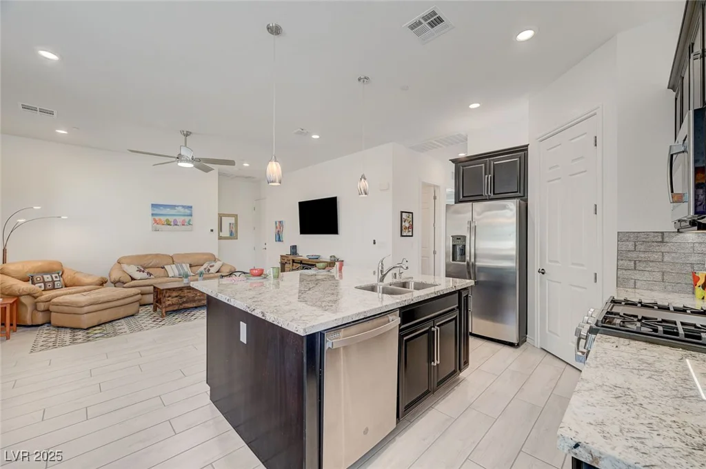 794 Sunny Sagebrush, Henderson, NV 89011