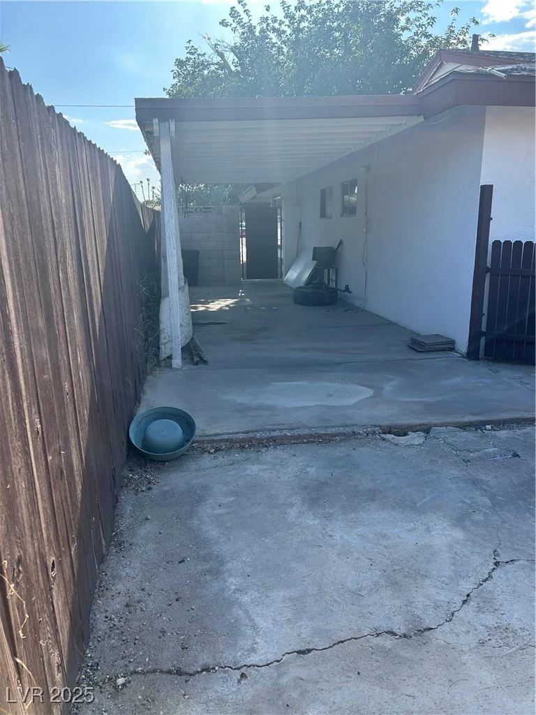 712 Donner, Las Vegas, NV 89107