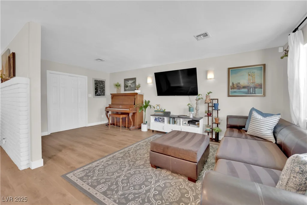 3509 Navajo, Las Vegas, NV 89108