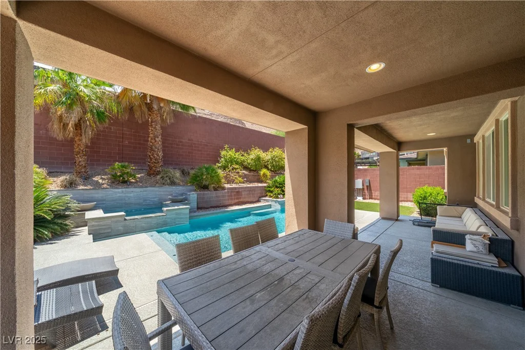 5619 Shadow Bend, Las Vegas, NV 89135