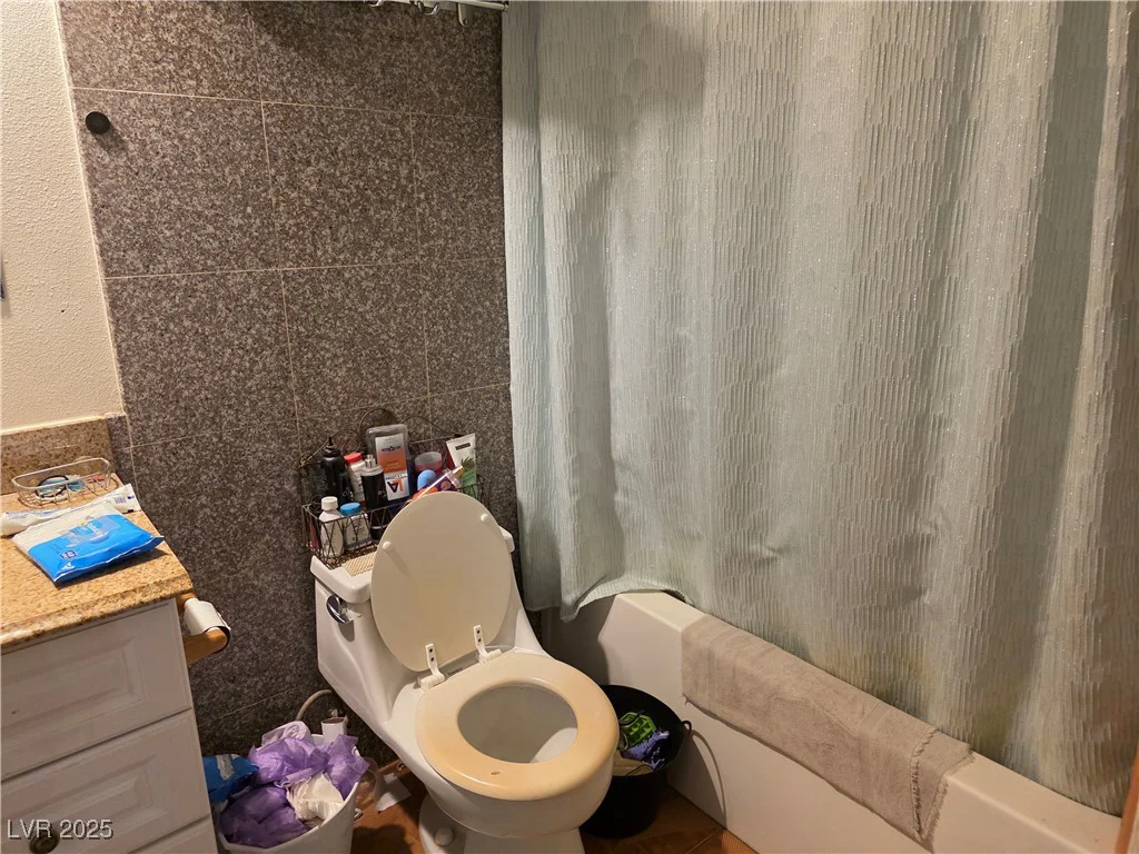 7108 Moon, Las Vegas, NV 89145