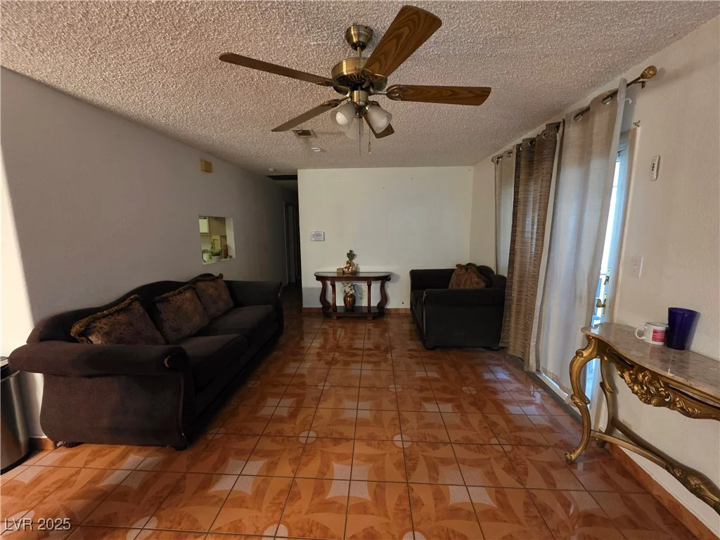 7108 Moon, Las Vegas, NV 89145