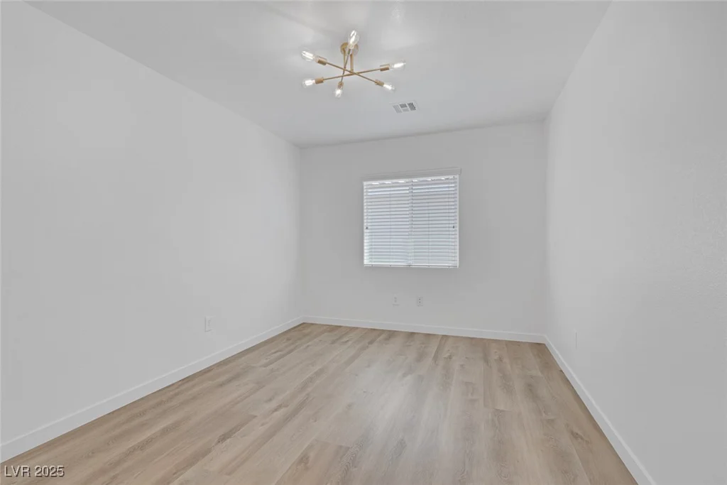4369 Meadowlark Wing, North Las Vegas, NV 89084